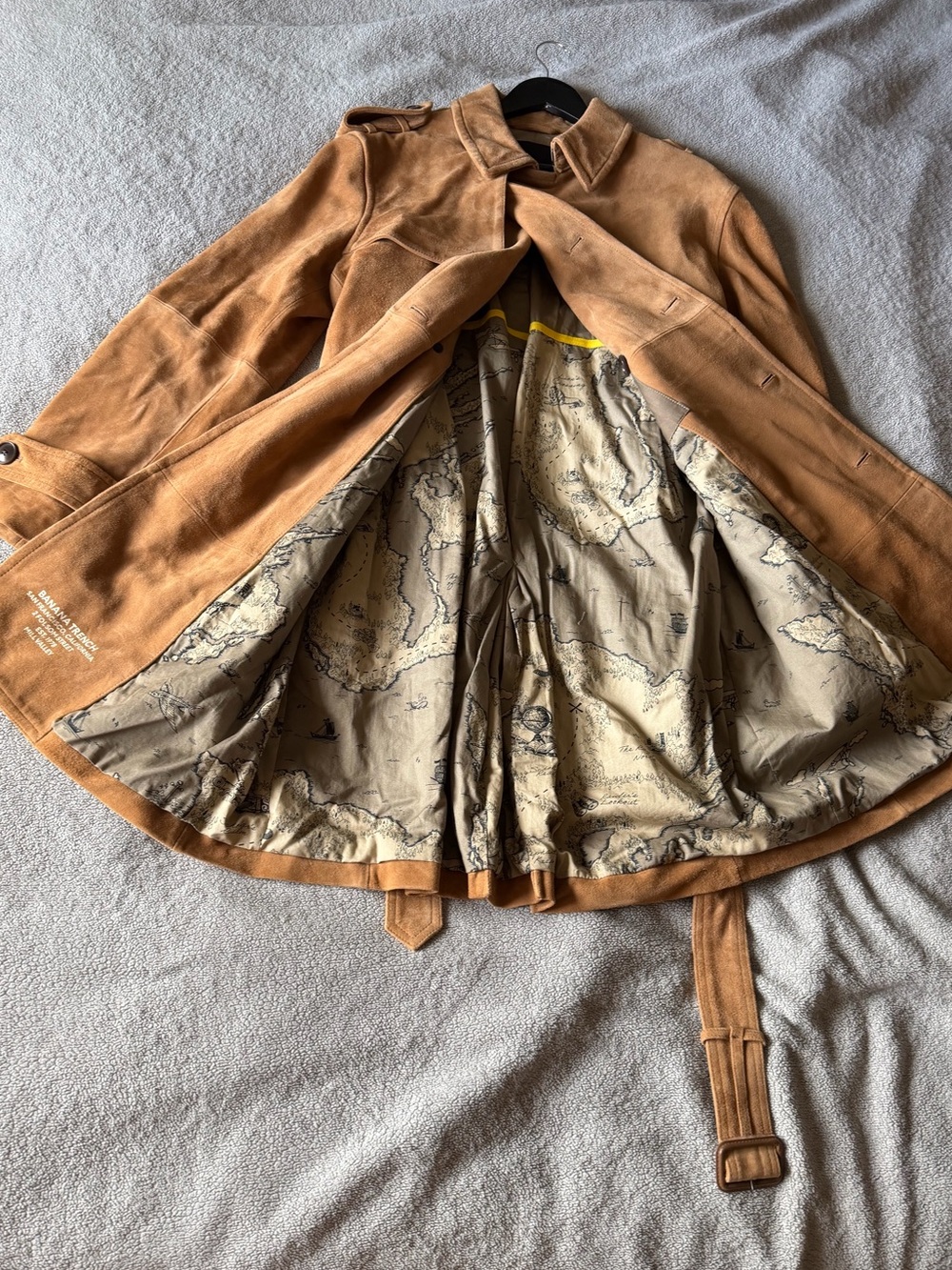 Banana Republic - Heritage Suede Trench Coat - Tan - Never Worn - Picture 5 of 11